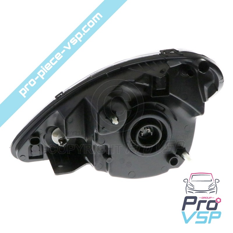 Right headlight (chrome bottom)