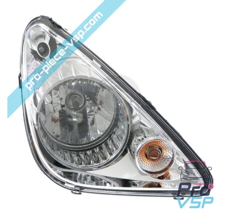 Right headlight (chrome bottom)