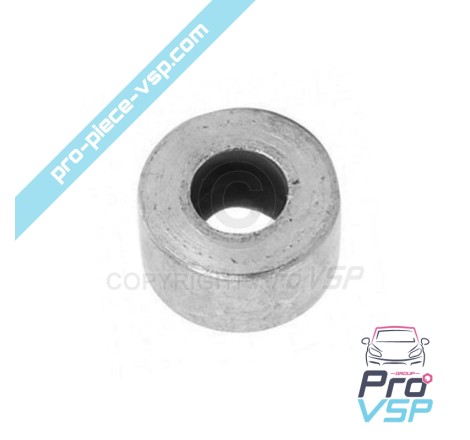 Alternator fixing spacer