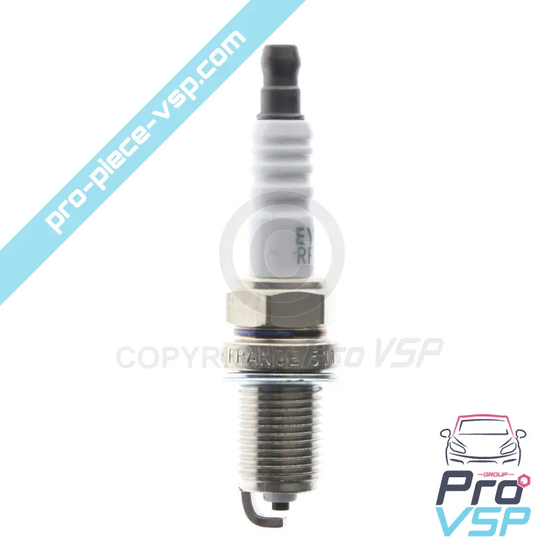 Bougie d'allumage origine pour moteur Lombardini essence LGW 523 MPI