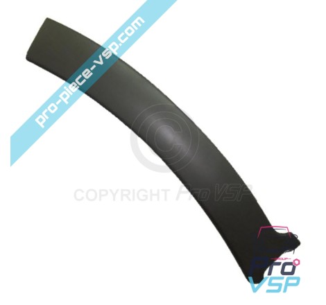 Right external windshield amount