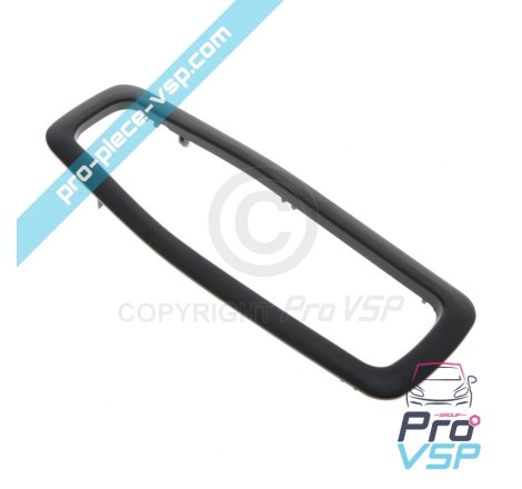 Inner door handle entourage