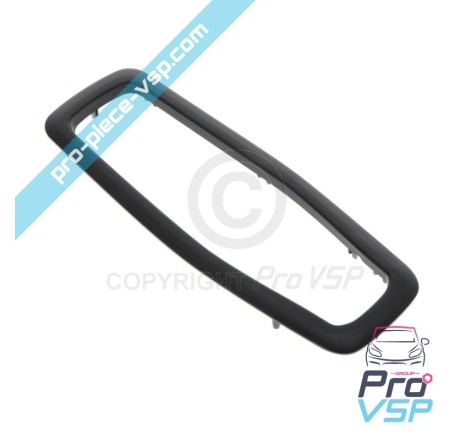 Inner door handle entourage