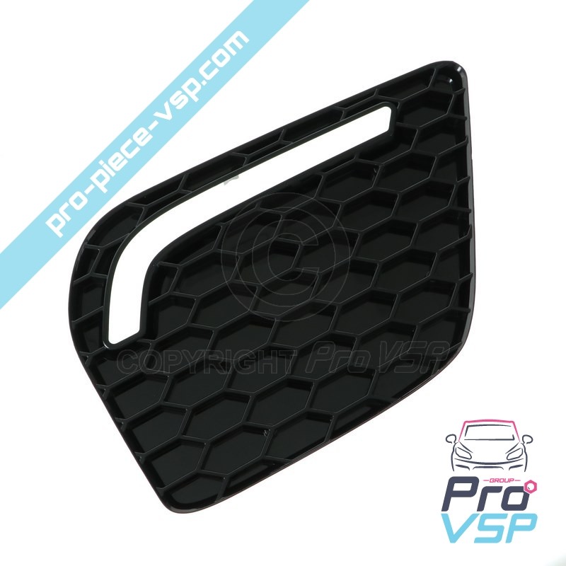 Right grid of front bumper