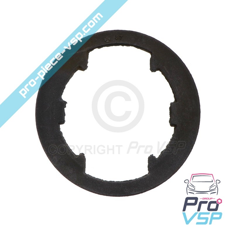 Tank cap surround seal