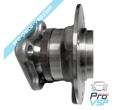 Rear wheel hub