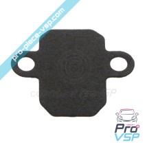Plate seal getter