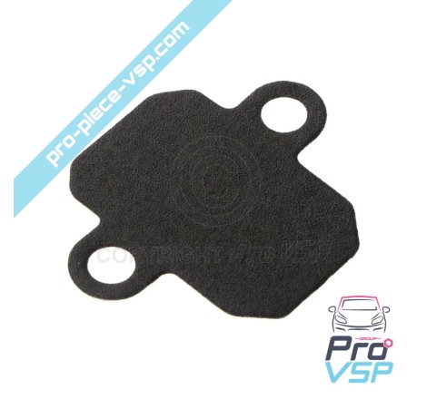 Plate seal getter