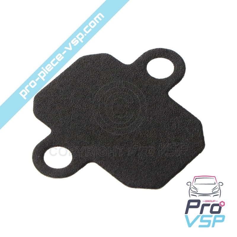 Plate seal getter