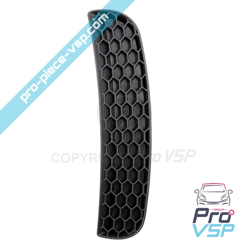 Right grid of rear bumper