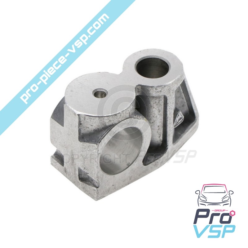 Valve rocker axis holder