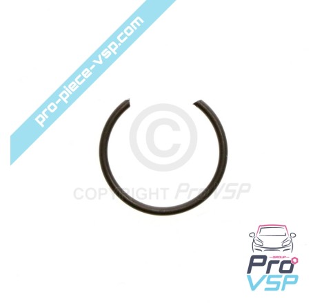 Piston clip