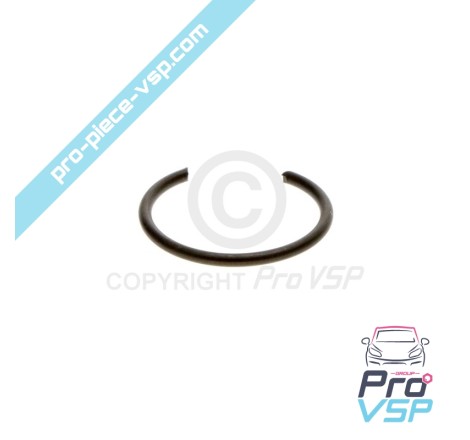 Piston clip