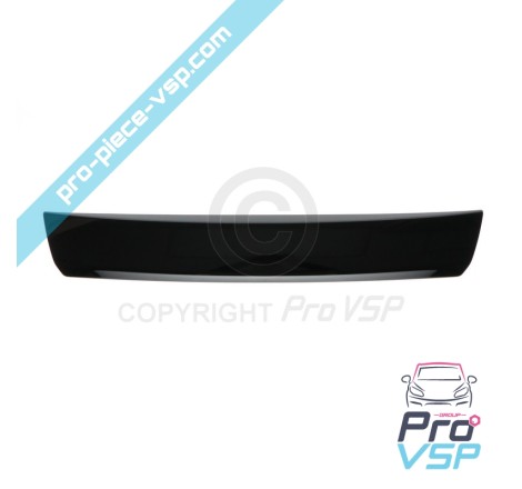 Rear bumper hubcap