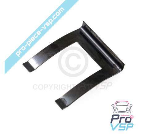 Barrel fixing clip