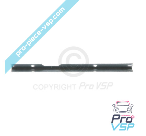 Lower radiator holder