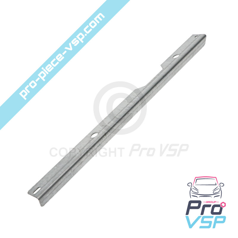 Lower radiator holder