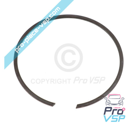 Engine drive pad clip