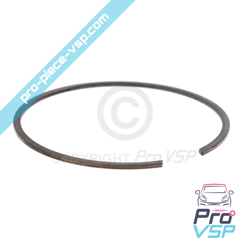 Engine drive pad clip