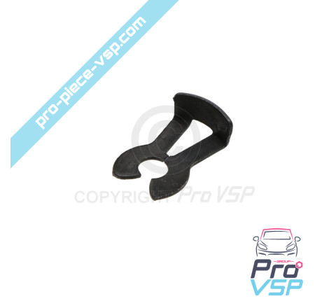 Door hinge clip