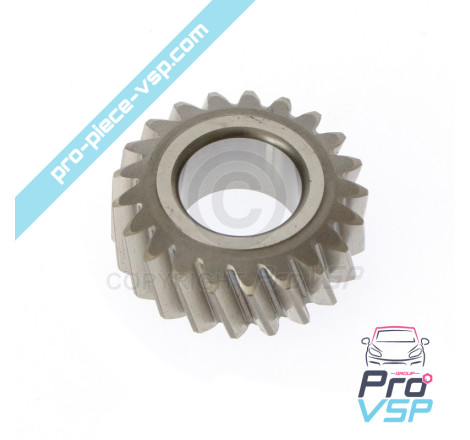 Intermediate tree gear