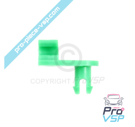 Green Straight Green Clip Staple