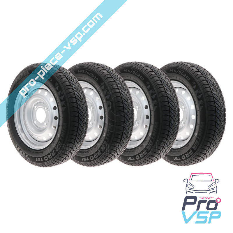 Snow tyre wheel pack