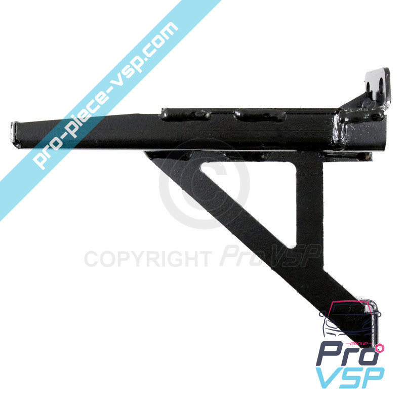 Front engine holder right