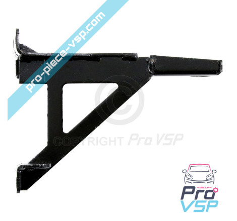Front engine holder right