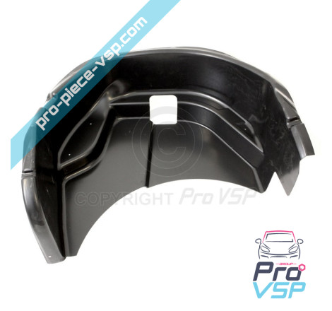 Right rear wheel passage