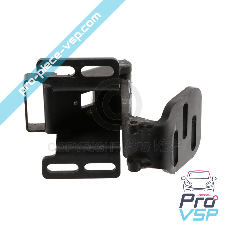 Left upper door hinge