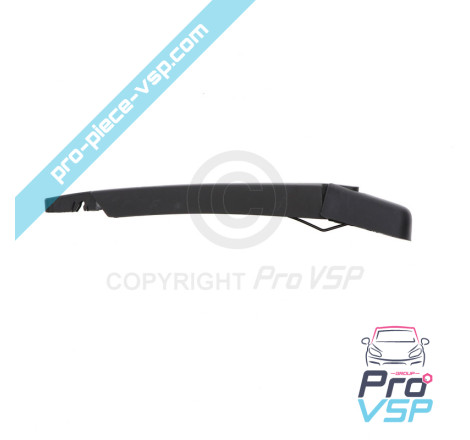 Rear wiper arm