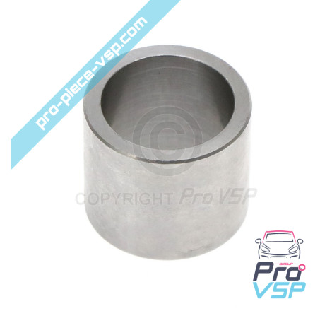 Rear bearing spacer