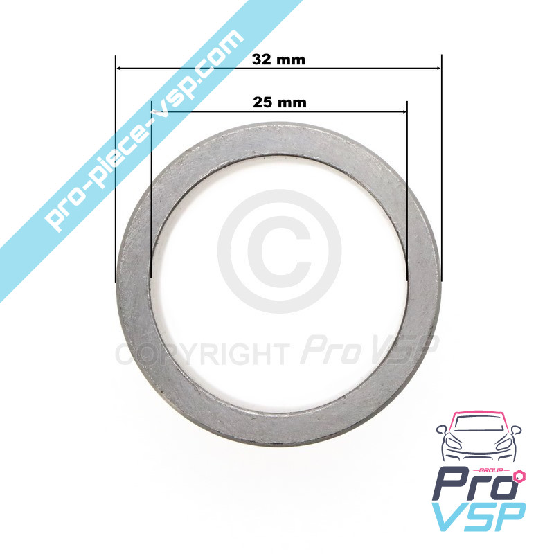 Rear bearing spacer