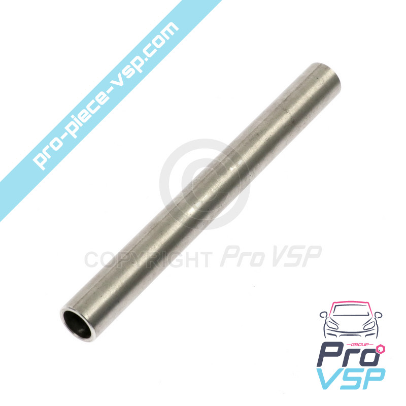 Rear triangle spacer