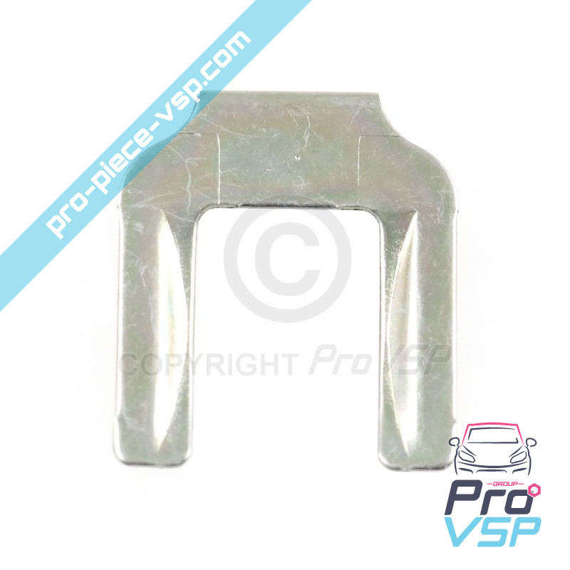 Barrel fixing clip