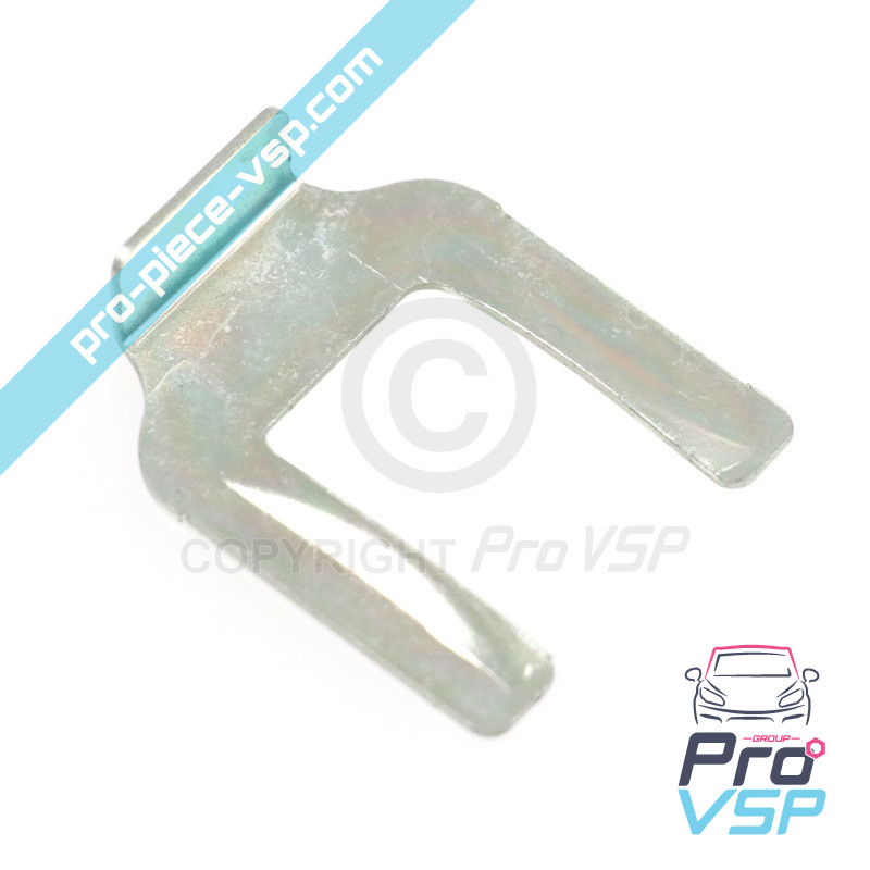 Barrel fixing clip