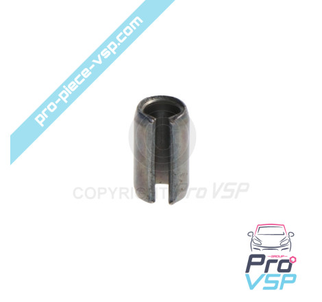 Starter support centering pin
