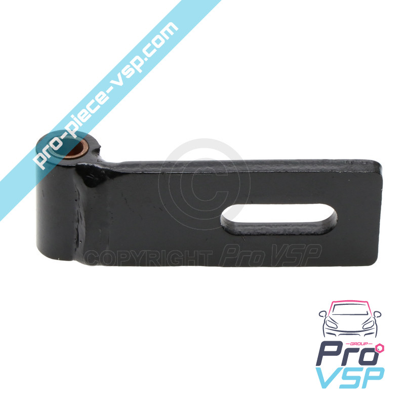 Right door hinge