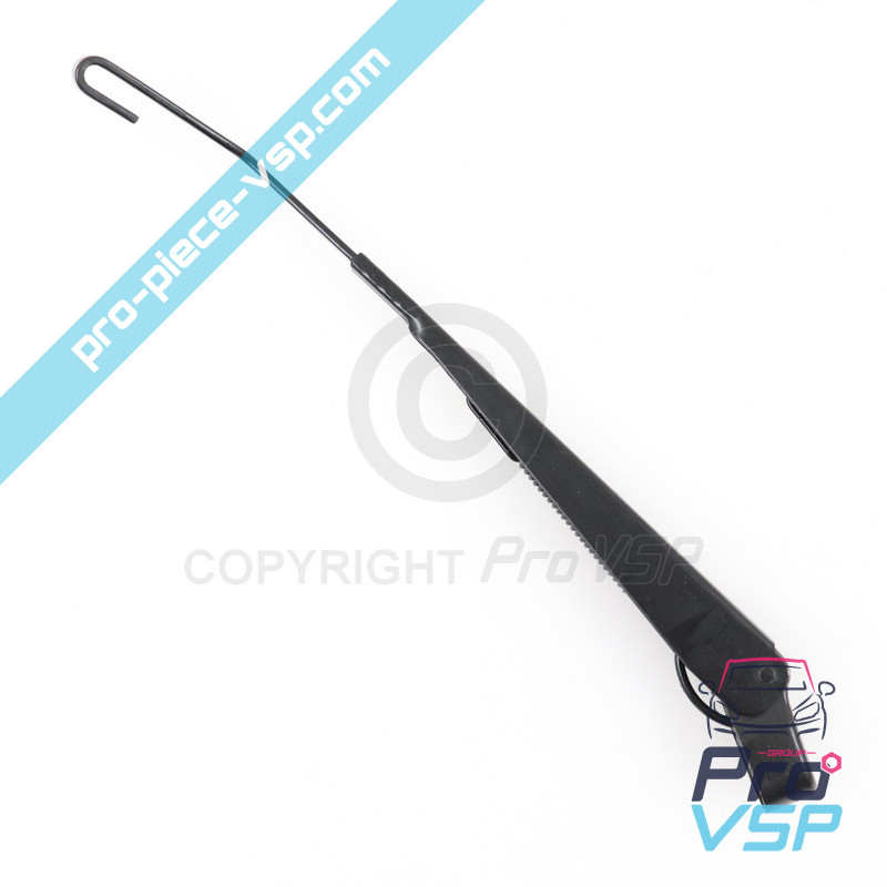 Rear ice wiper arms