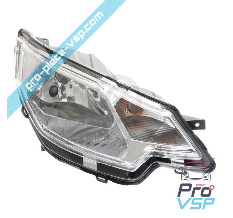 Right headlight (chrome bottom)