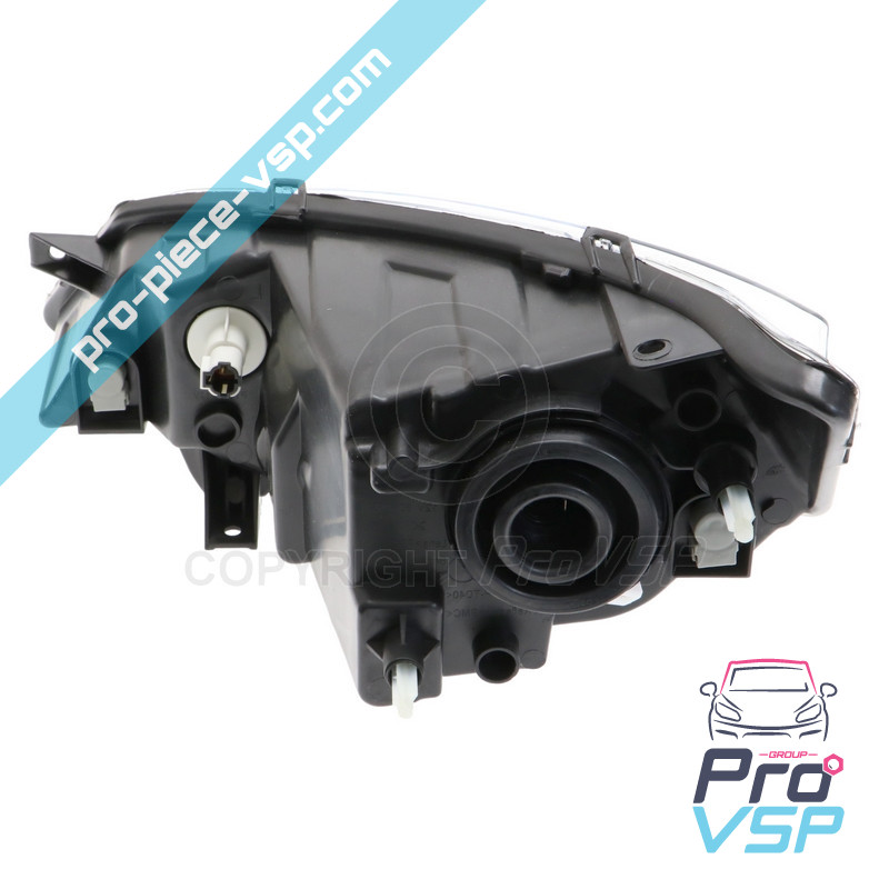 Right headlight (chrome bottom)