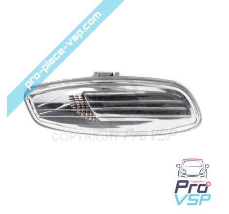 Right turn signal repeater