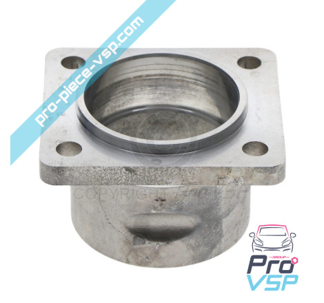 Rear wheel hub