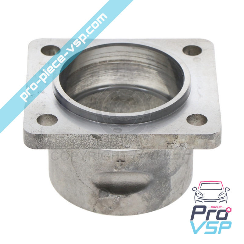 Rear wheel hub