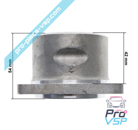Rear wheel hub