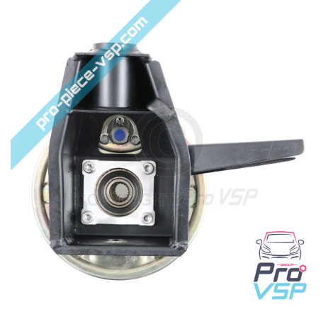 Full right front hub
