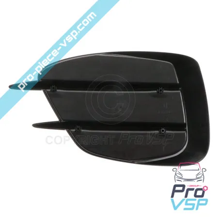 Right grid of front bumper