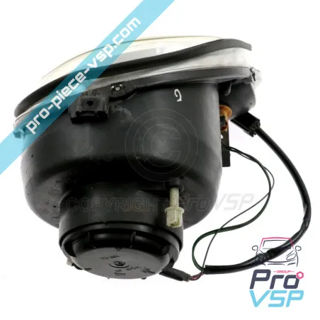 Left headlight (chrome bottom)