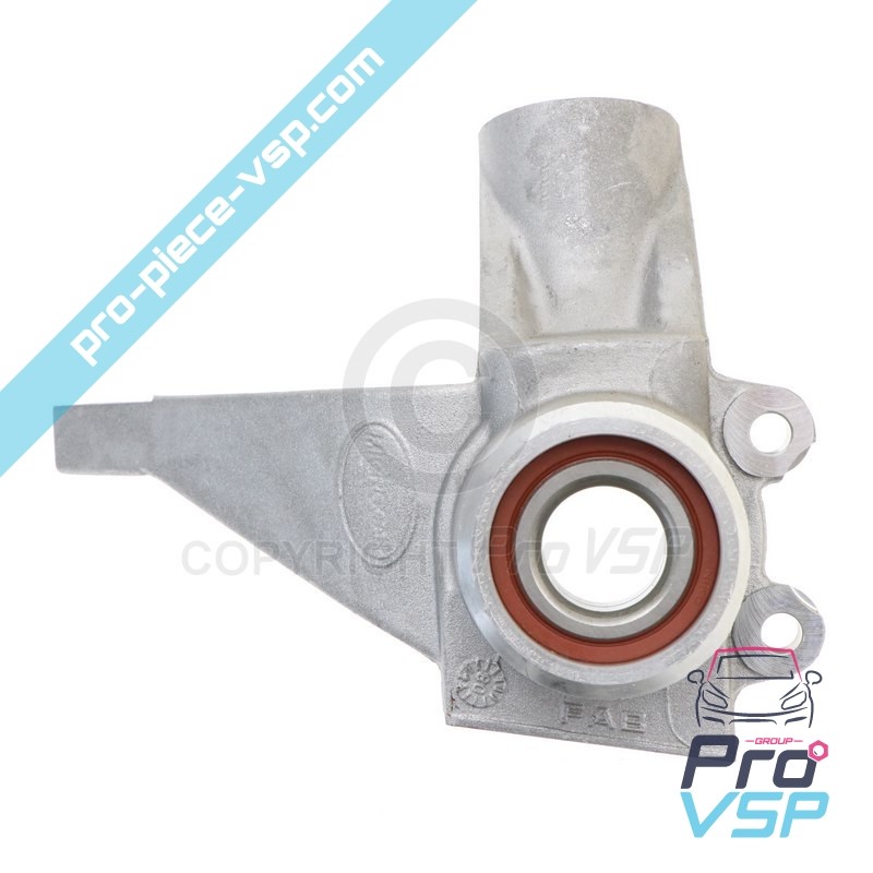 Right hub holder
